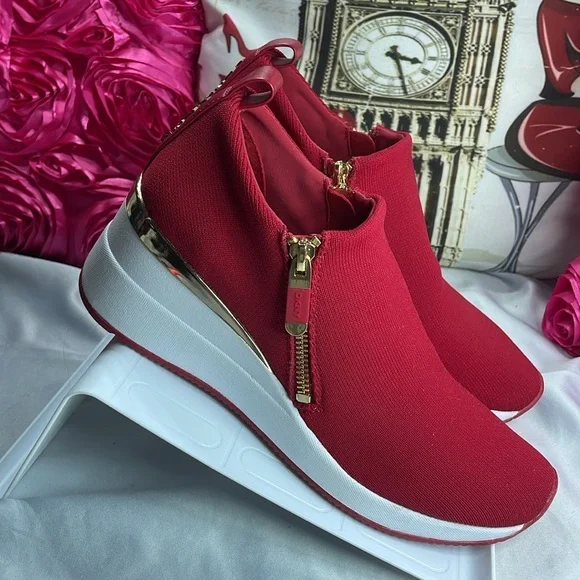 B DKNY Red Wedge Sneakers Women s Size 9 New Without Tag